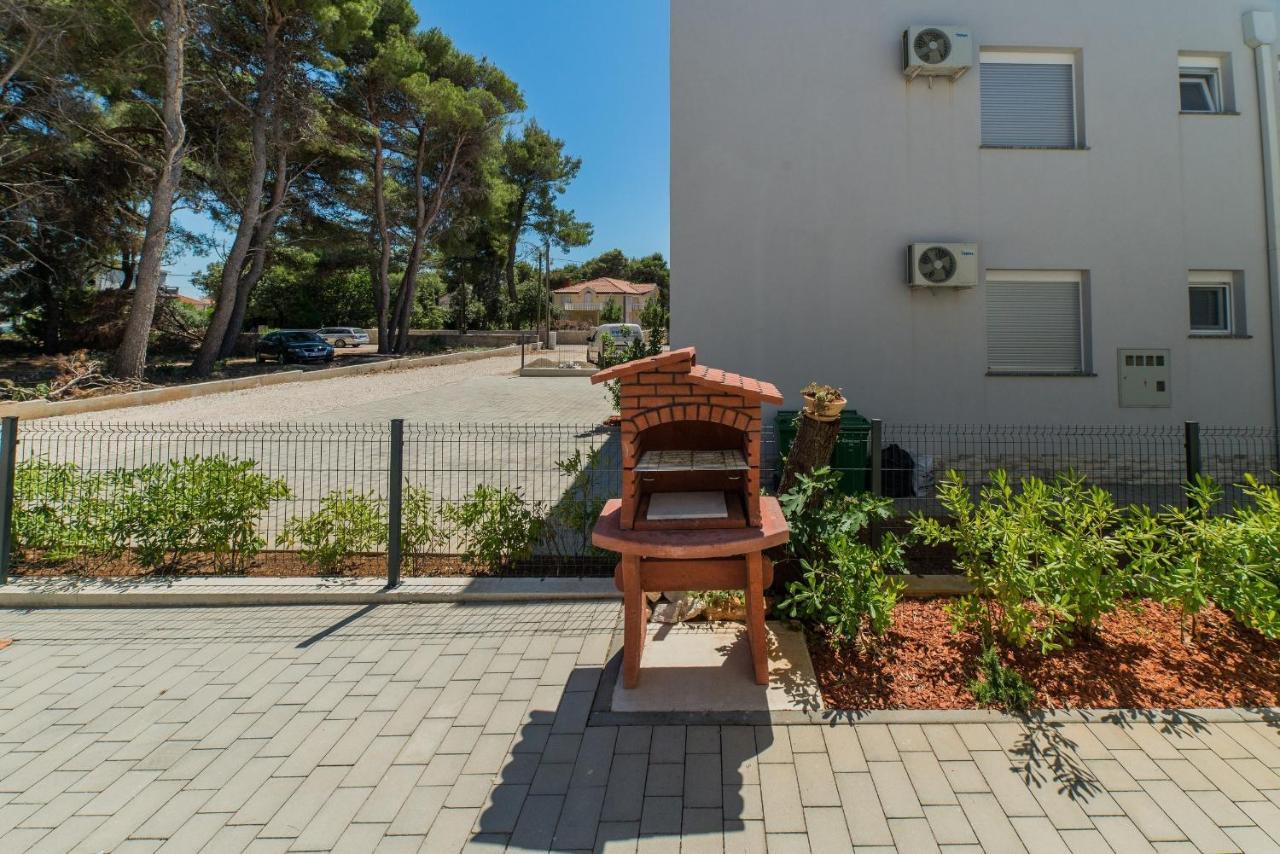 Apartments Djian Vir Ngoại thất bức ảnh